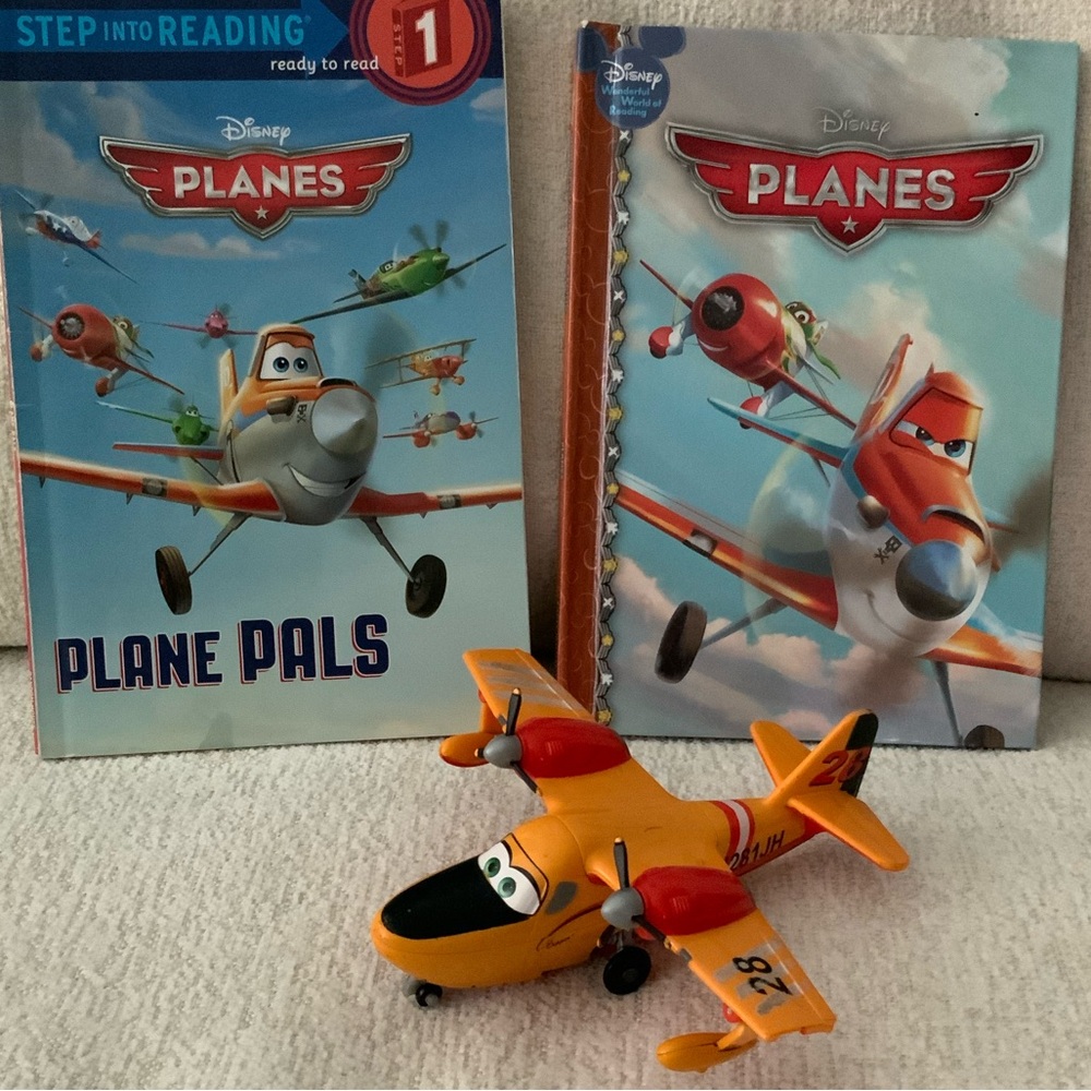 Disney Pixar Planes Lil’ Dipper Fire & Rescue toy books bundle